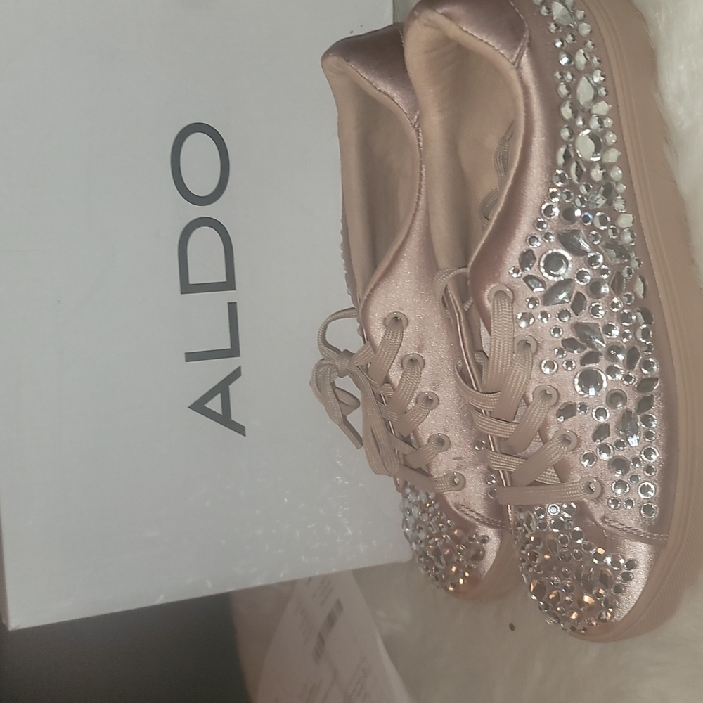 Aldo size 8 blush color